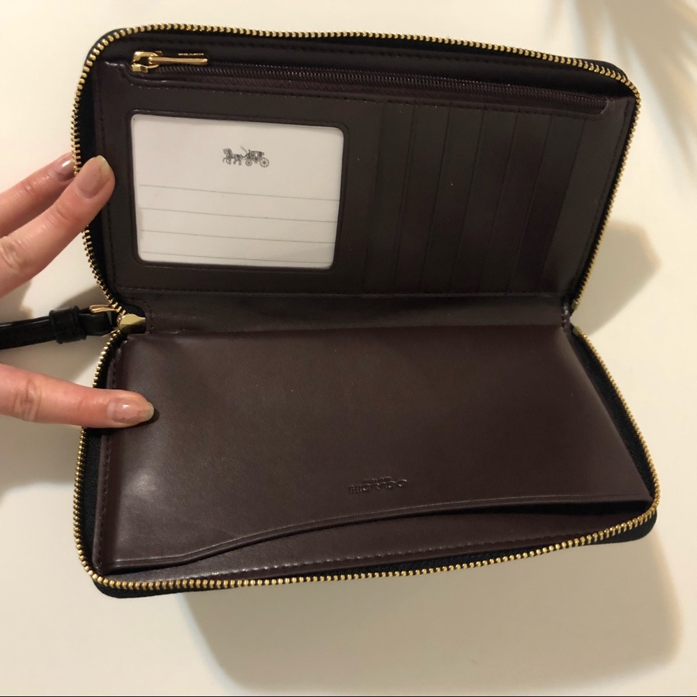 Coach Phone Wallet - Picture 6 of 7